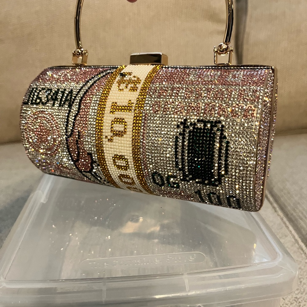 Crystal Embellished Clutch Bag No Brand name. Beautiful with a pink dress